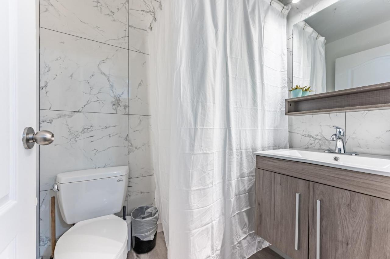 Kensington Market Apartments Торонто Экстерьер фото
